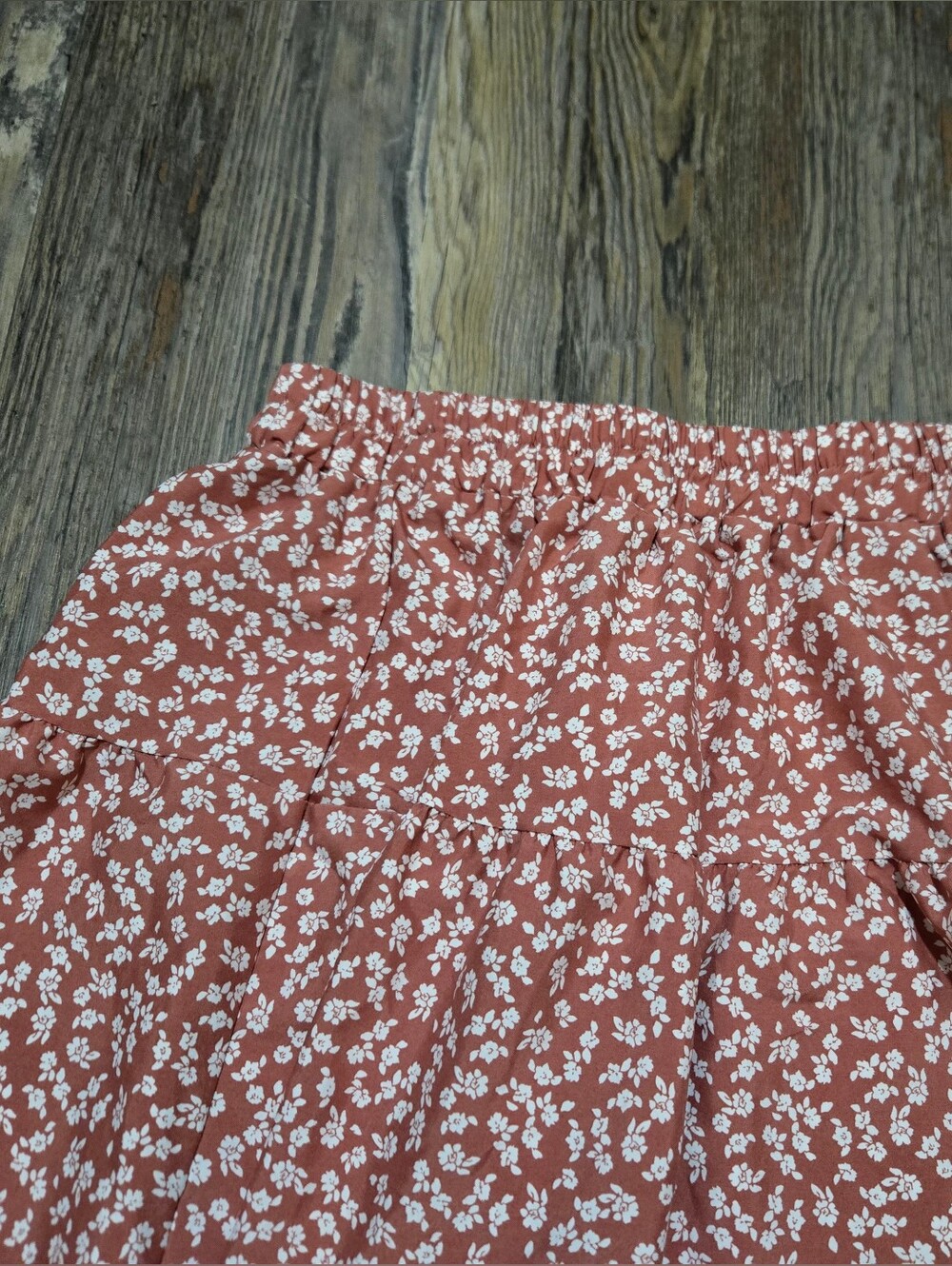SHEIN Pink Floral Mini Skirt with White Ditsy Print - Picture 2 of 10